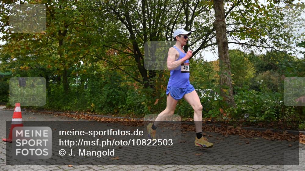 11.10.2026 - Bramfelder Halbmarathon 2026 J. Mangold http://msf.ph/oto/10822503 11.10.2026 10:17:42 Laufen 496, 568, 820 meine-sportfotos.de