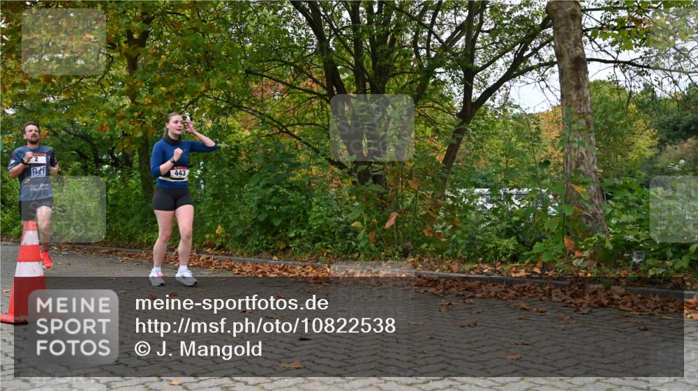 11.10.2026 - Bramfelder Halbmarathon 2026 J. Mangold http://msf.ph/oto/10822538 11.10.2026 10:18:48 Laufen 2, 443 meine-sportfotos.de