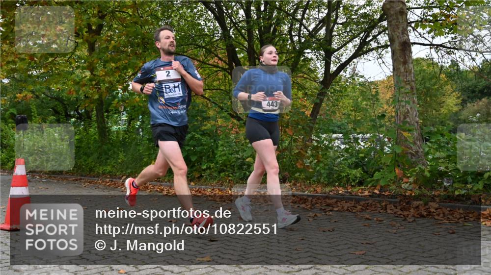 11.10.2026 - Bramfelder Halbmarathon 2026 J. Mangold http://msf.ph/oto/10822551 11.10.2026 10:18:49 Laufen 2, 443 meine-sportfotos.de