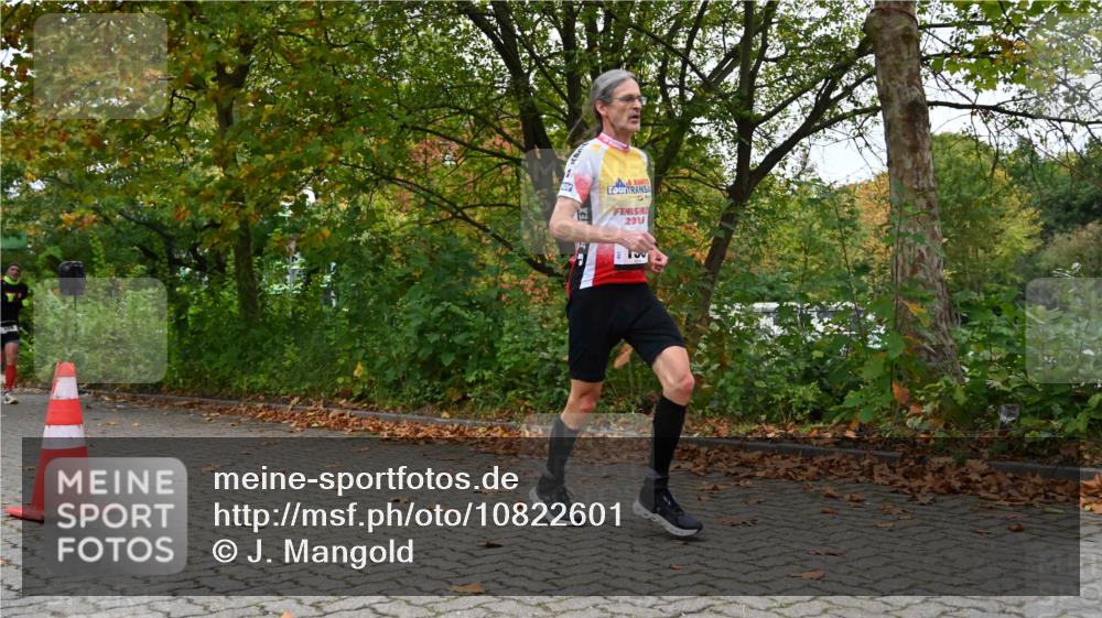 11.10.2026 - Bramfelder Halbmarathon 2026 J. Mangold http://msf.ph/oto/10822601 11.10.2026 10:19:26 Laufen 16, 139, 271, 336, 531, 635 meine-sportfotos.de