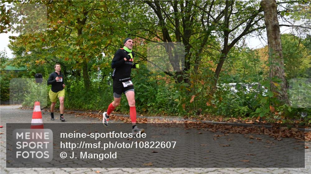 11.10.2026 - Bramfelder Halbmarathon 2026 J. Mangold http://msf.ph/oto/10822607 11.10.2026 10:19:29 Laufen 16, 139, 271, 336, 635 meine-sportfotos.de