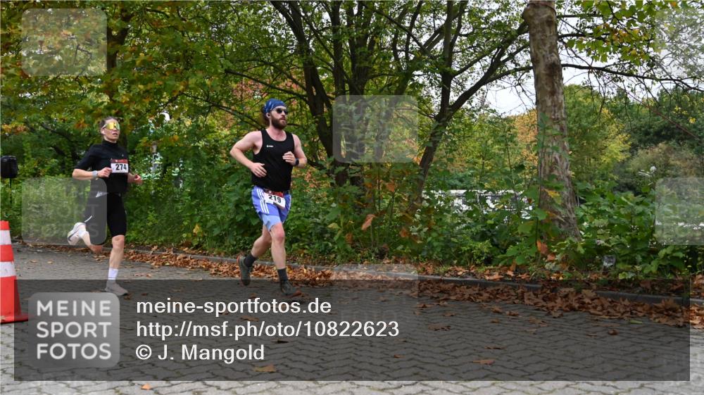 11.10.2026 - Bramfelder Halbmarathon 2026 J. Mangold http://msf.ph/oto/10822623 11.10.2026 10:20:05 Laufen 219, 274 meine-sportfotos.de