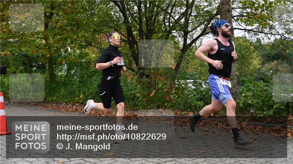 11.10.2026 - Bramfelder Halbmarathon 2026 J. Mangold http://msf.ph/oto/10822629 11.10.2026 10:20:05 Laufen 219, 274 meine-sportfotos.de