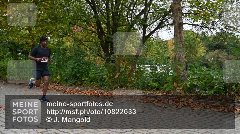 11.10.2026 - Bramfelder Halbmarathon 2026 J. Mangold http://msf.ph/oto/10822633 11.10.2026 10:20:10 Laufen 219, 274, 760 meine-sportfotos.de