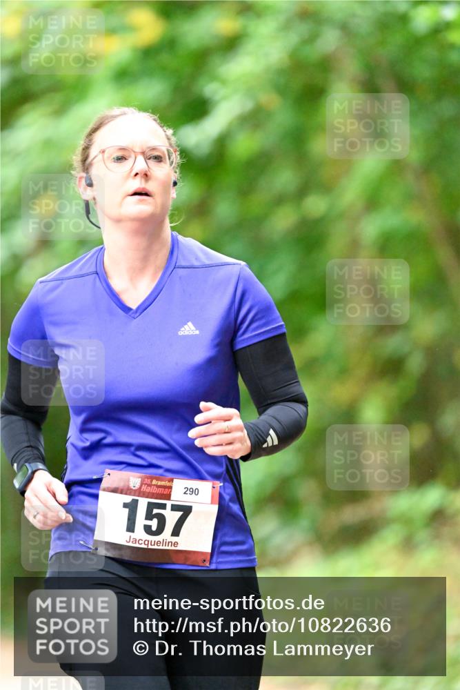 11.10.2026 - Bramfelder Halbmarathon 2026 Dr. Thomas Lammeyer http://msf.ph/oto/10822636 11.10.2026 10:35:31 Laufen 35, 290, 157 meine-sportfotos.de