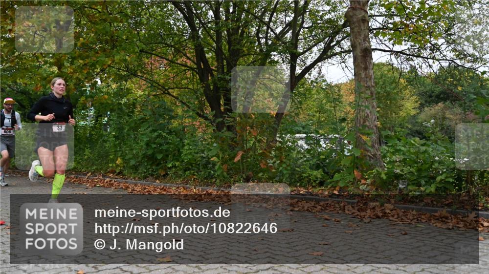 11.10.2026 - Bramfelder Halbmarathon 2026 J. Mangold http://msf.ph/oto/10822646 11.10.2026 10:20:14 Laufen 33, 606, 760 meine-sportfotos.de