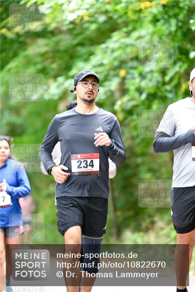 11.10.2026 - Bramfelder Halbmarathon 2026 Dr. Thomas Lammeyer http://msf.ph/oto/10822670 11.10.2026 10:35:52 Laufen 7, 35, 234 meine-sportfotos.de