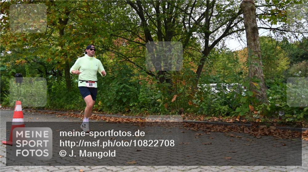 11.10.2026 - Bramfelder Halbmarathon 2026 J. Mangold http://msf.ph/oto/10822708 11.10.2026 10:21:24 Laufen 88 meine-sportfotos.de