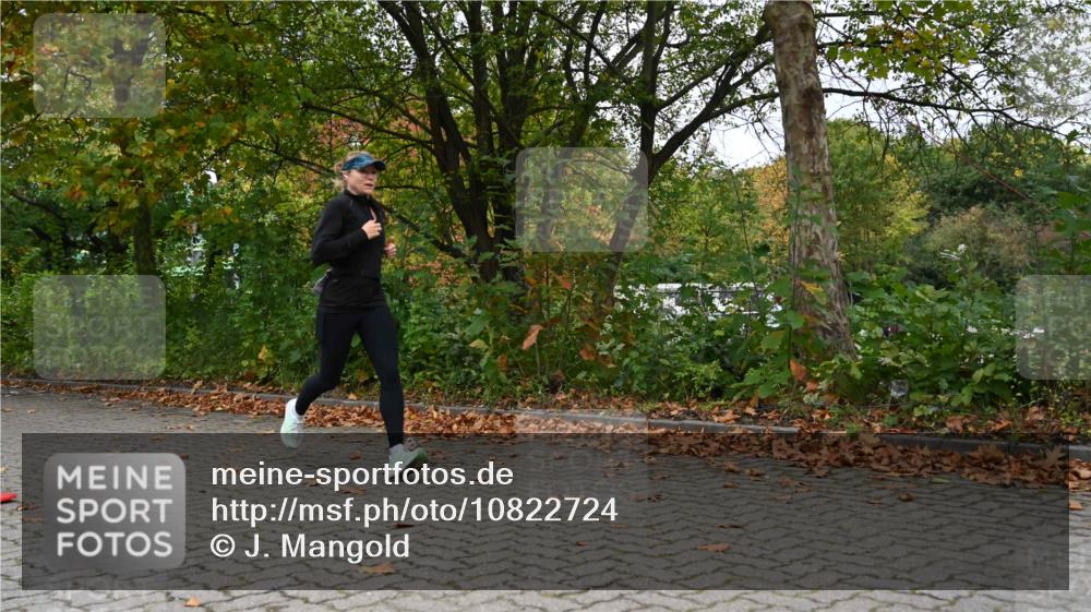 11.10.2026 - Bramfelder Halbmarathon 2026 J. Mangold http://msf.ph/oto/10822724 11.10.2026 10:21:33 Laufen 781 meine-sportfotos.de