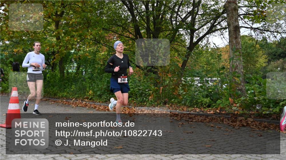 11.10.2026 - Bramfelder Halbmarathon 2026 J. Mangold http://msf.ph/oto/10822743 11.10.2026 10:22:08 Laufen 240, 272, 275, 730, 816 meine-sportfotos.de