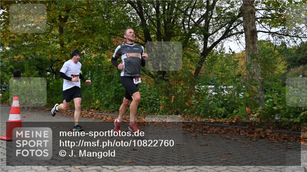 11.10.2026 - Bramfelder Halbmarathon 2026 J. Mangold http://msf.ph/oto/10822760 11.10.2026 10:22:11 Laufen 230, 240, 272, 275, 730, 816 meine-sportfotos.de