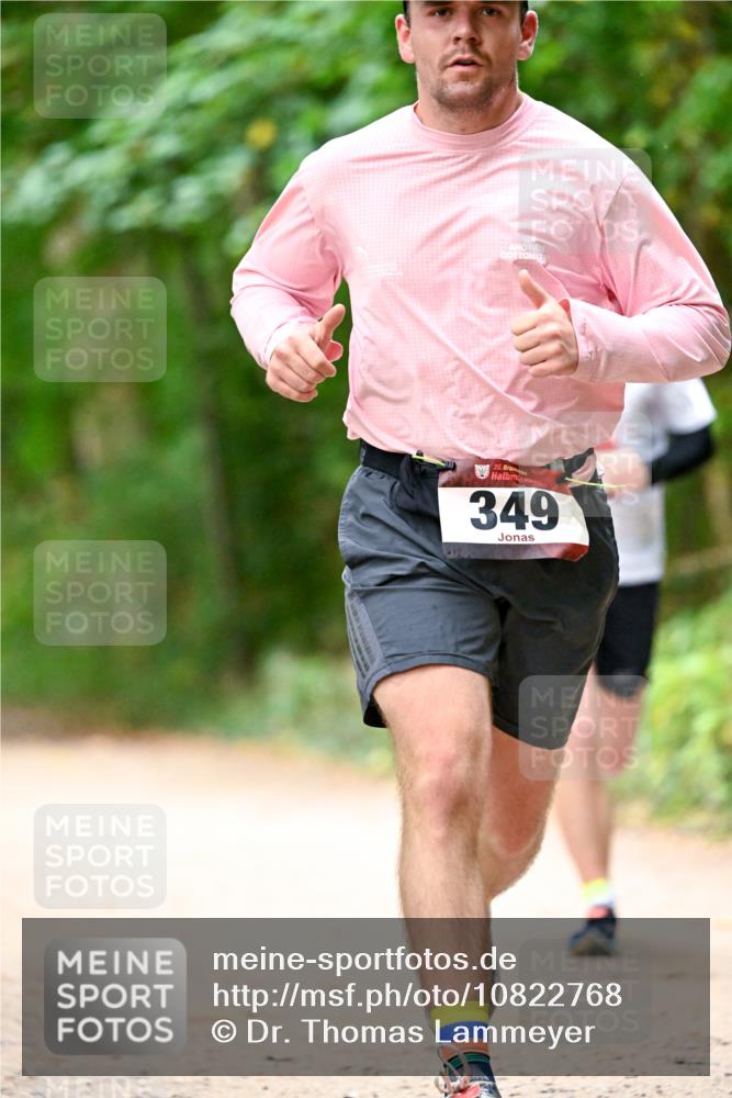 11.10.2026 - Bramfelder Halbmarathon 2026 Dr. Thomas Lammeyer http://msf.ph/oto/10822768 11.10.2026 10:36:03 Laufen 35, 349 meine-sportfotos.de