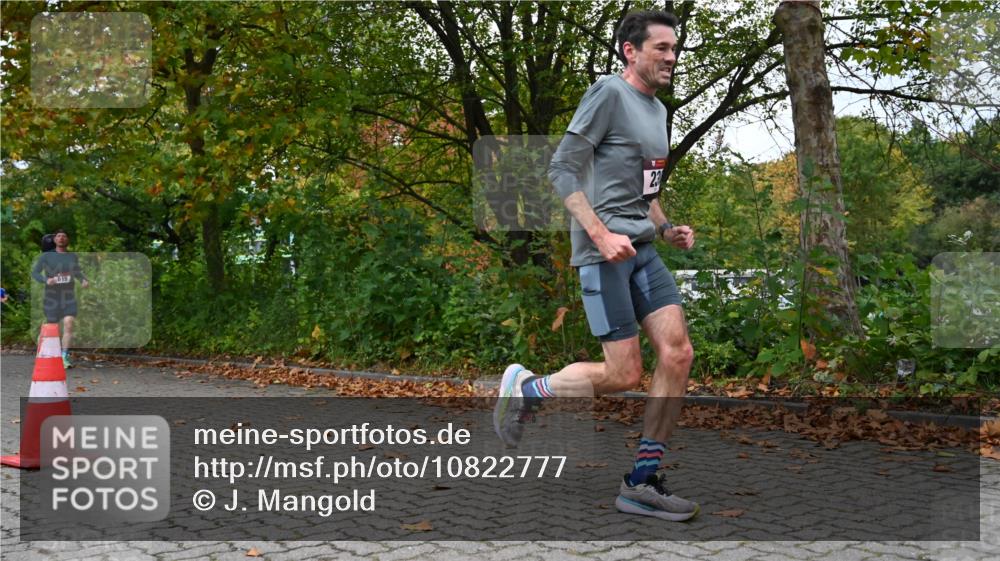11.10.2026 - Bramfelder Halbmarathon 2026 J. Mangold http://msf.ph/oto/10822777 11.10.2026 10:22:15 Laufen 230, 275, 730, 814, 815, 816 meine-sportfotos.de
