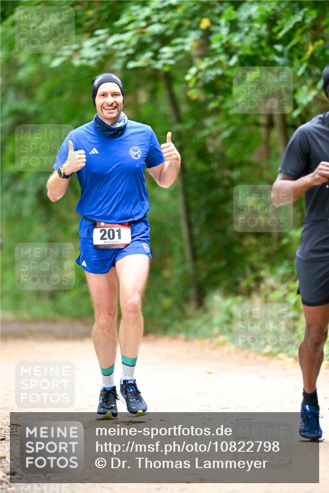 11.10.2026 - Bramfelder Halbmarathon 2026 Dr. Thomas Lammeyer http://msf.ph/oto/10822798 11.10.2026 10:36:13 Laufen 201 meine-sportfotos.de
