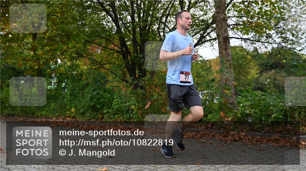 11.10.2026 - Bramfelder Halbmarathon 2026 J. Mangold http://msf.ph/oto/10822819 11.10.2026 10:22:24 Laufen 17, 77, 704, 814, 815 meine-sportfotos.de
