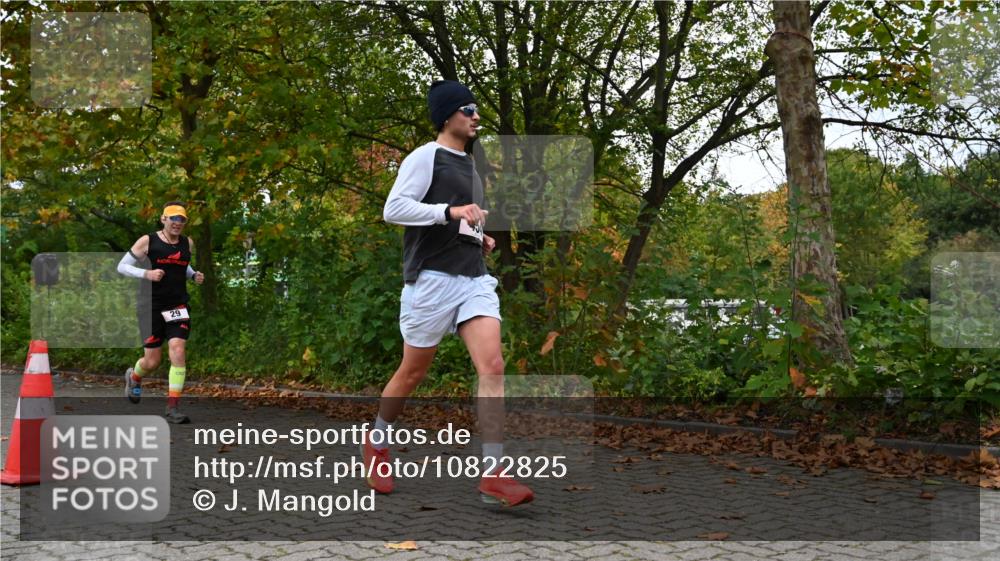 11.10.2026 - Bramfelder Halbmarathon 2026 J. Mangold http://msf.ph/oto/10822825 11.10.2026 10:22:34 Laufen 29, 155, 454, 576 meine-sportfotos.de