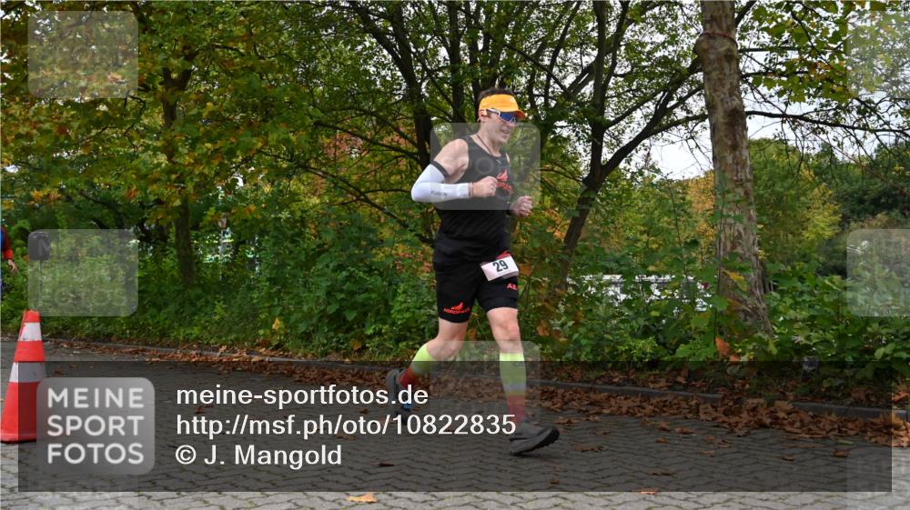 11.10.2026 - Bramfelder Halbmarathon 2026 J. Mangold http://msf.ph/oto/10822835 11.10.2026 10:22:35 Laufen 29, 155, 454, 576 meine-sportfotos.de