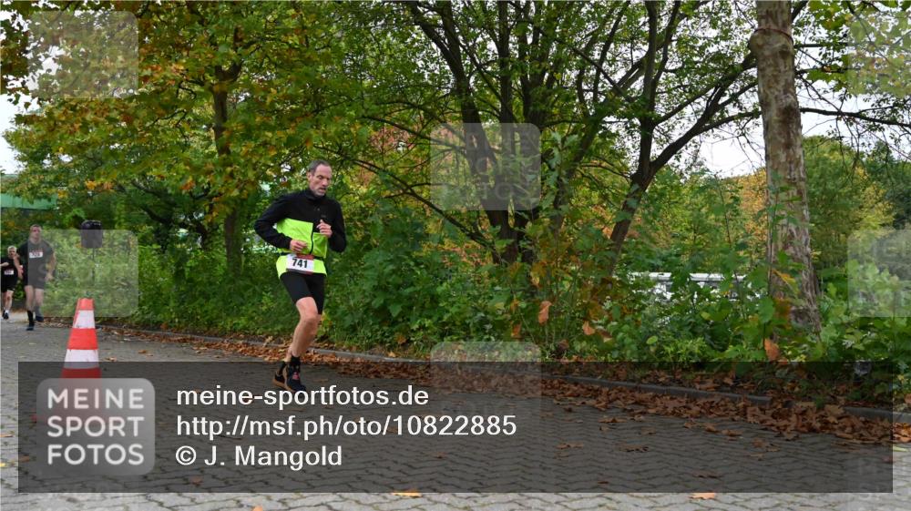 11.10.2026 - Bramfelder Halbmarathon 2026 J. Mangold http://msf.ph/oto/10822885 11.10.2026 10:23:12 Laufen 328, 741 meine-sportfotos.de