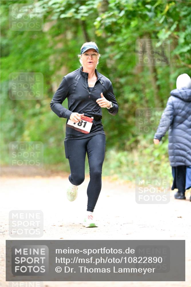 11.10.2026 - Bramfelder Halbmarathon 2026 Dr. Thomas Lammeyer http://msf.ph/oto/10822890 11.10.2026 10:36:22 Laufen 81 meine-sportfotos.de