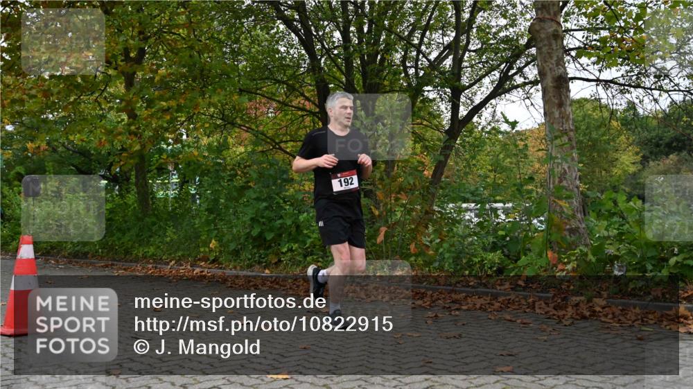 11.10.2026 - Bramfelder Halbmarathon 2026 J. Mangold http://msf.ph/oto/10822915 11.10.2026 10:23:17 Laufen 192, 328, 741 meine-sportfotos.de
