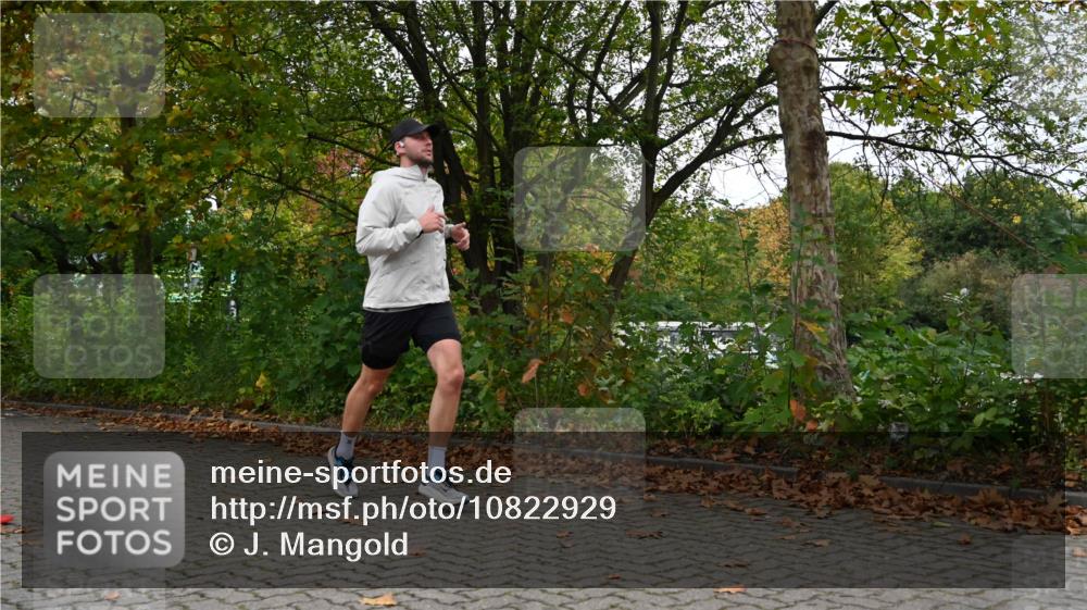 11.10.2026 - Bramfelder Halbmarathon 2026 J. Mangold http://msf.ph/oto/10822929 11.10.2026 10:23:29 Laufen 9, 221, 792 meine-sportfotos.de