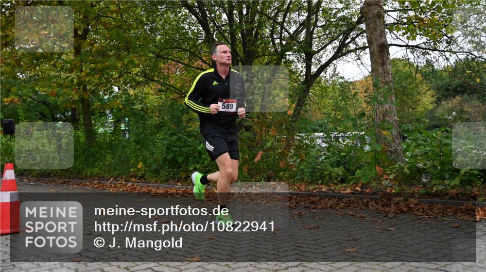 11.10.2026 - Bramfelder Halbmarathon 2026 J. Mangold http://msf.ph/oto/10822941 11.10.2026 10:23:40 Laufen 589 meine-sportfotos.de