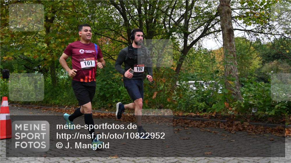 11.10.2026 - Bramfelder Halbmarathon 2026 J. Mangold http://msf.ph/oto/10822952 11.10.2026 10:23:45 Laufen 101, 102, 589 meine-sportfotos.de