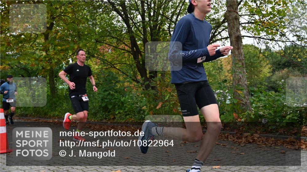 11.10.2026 - Bramfelder Halbmarathon 2026 J. Mangold http://msf.ph/oto/10822964 11.10.2026 10:23:52 Laufen 43, 231, 510 meine-sportfotos.de