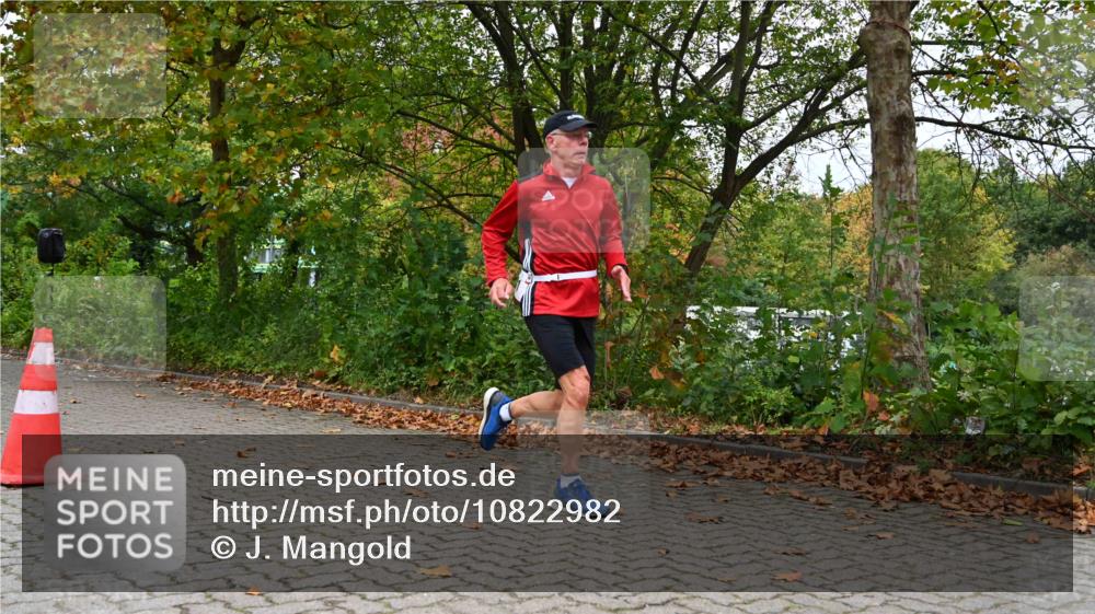 11.10.2026 - Bramfelder Halbmarathon 2026 J. Mangold http://msf.ph/oto/10822982 11.10.2026 10:25:23 Laufen 171, 345 meine-sportfotos.de