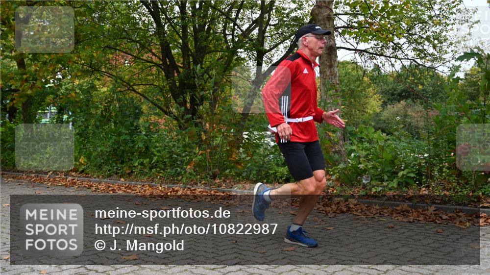 11.10.2026 - Bramfelder Halbmarathon 2026 J. Mangold http://msf.ph/oto/10822987 11.10.2026 10:25:24 Laufen 171, 345 meine-sportfotos.de