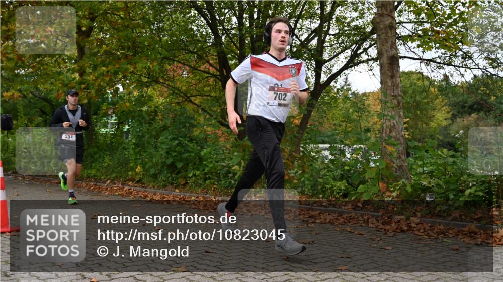 11.10.2026 - Bramfelder Halbmarathon 2026 J. Mangold http://msf.ph/oto/10823045 11.10.2026 10:27:09 Laufen 530, 551, 641, 702 meine-sportfotos.de