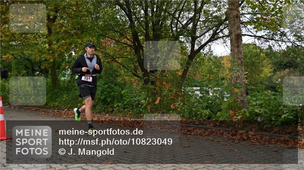 11.10.2026 - Bramfelder Halbmarathon 2026 J. Mangold http://msf.ph/oto/10823049 11.10.2026 10:27:10 Laufen 530, 551, 641, 702 meine-sportfotos.de
