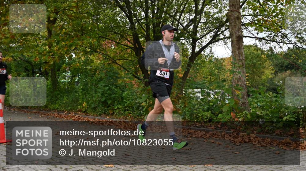 11.10.2026 - Bramfelder Halbmarathon 2026 J. Mangold http://msf.ph/oto/10823055 11.10.2026 10:27:10 Laufen 530, 551, 641, 702 meine-sportfotos.de