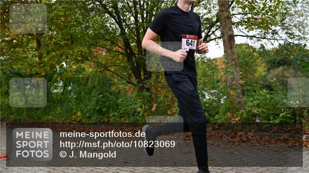 11.10.2026 - Bramfelder Halbmarathon 2026 J. Mangold http://msf.ph/oto/10823069 11.10.2026 10:27:13 Laufen 530, 551, 594, 641, 702 meine-sportfotos.de