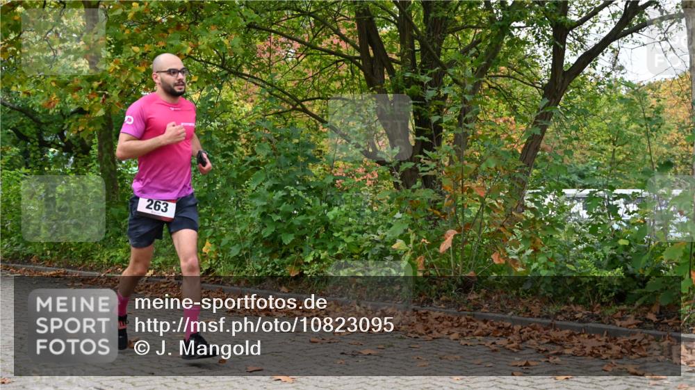 11.10.2026 - Bramfelder Halbmarathon 2026 J. Mangold http://msf.ph/oto/10823095 11.10.2026 10:27:37 Laufen 263 meine-sportfotos.de
