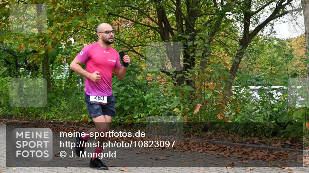 11.10.2026 - Bramfelder Halbmarathon 2026 J. Mangold http://msf.ph/oto/10823097 11.10.2026 10:27:37 Laufen 263 meine-sportfotos.de