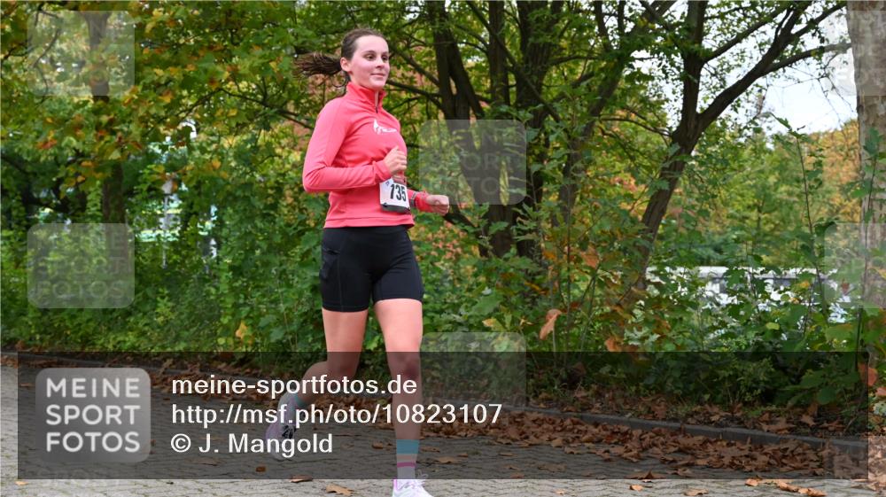 11.10.2026 - Bramfelder Halbmarathon 2026 J. Mangold http://msf.ph/oto/10823107 11.10.2026 10:27:55 Laufen 368, 521, 526, 637, 735 meine-sportfotos.de