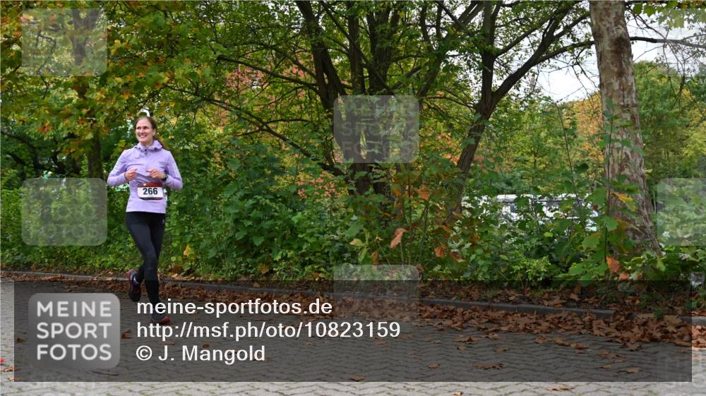 11.10.2026 - Bramfelder Halbmarathon 2026 J. Mangold http://msf.ph/oto/10823159 11.10.2026 10:28:29 Laufen 266 meine-sportfotos.de