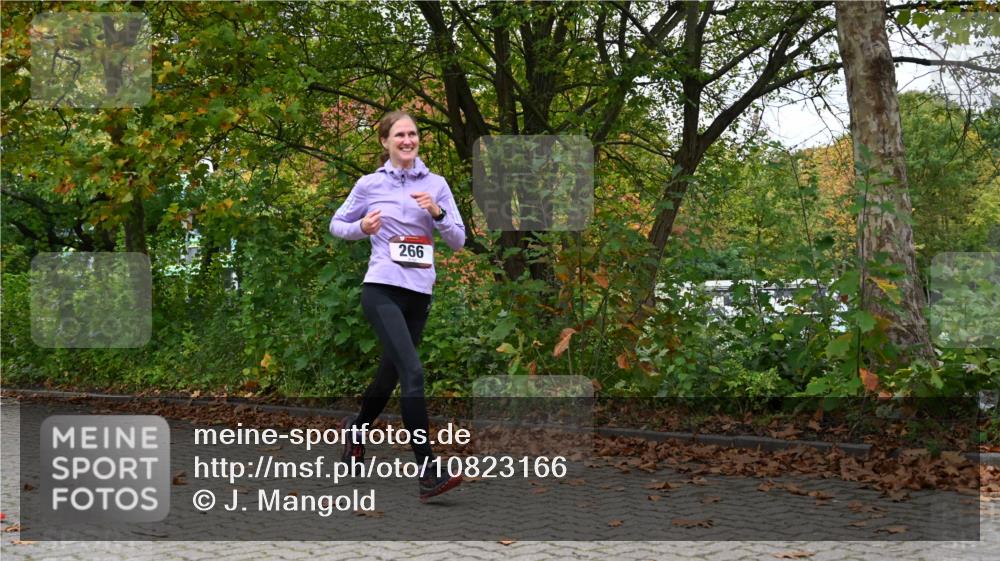 11.10.2026 - Bramfelder Halbmarathon 2026 J. Mangold http://msf.ph/oto/10823166 11.10.2026 10:28:29 Laufen 266 meine-sportfotos.de