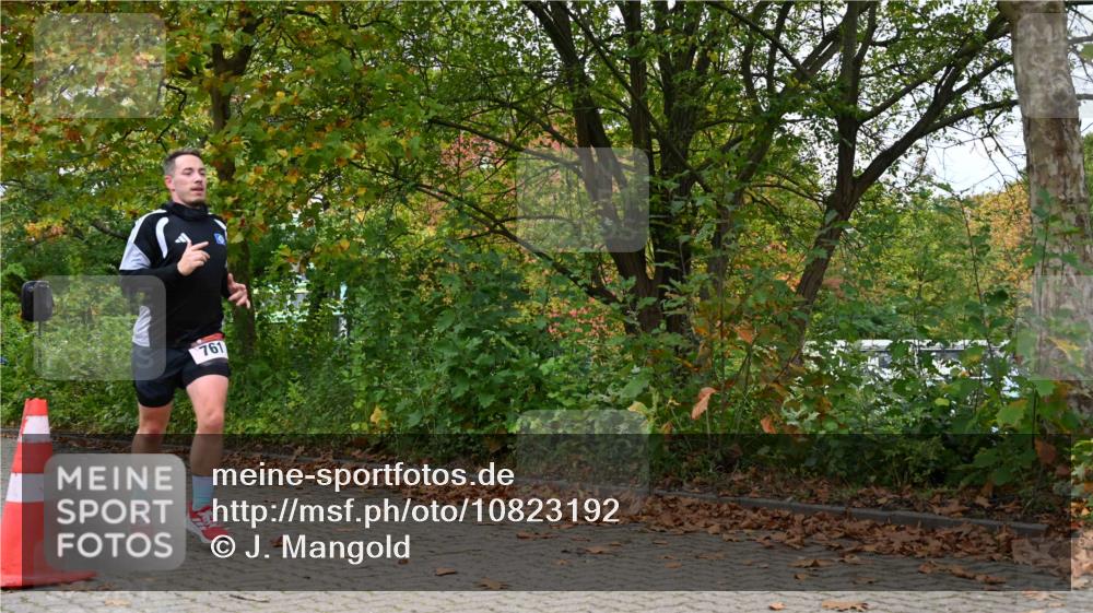 11.10.2026 - Bramfelder Halbmarathon 2026 J. Mangold http://msf.ph/oto/10823192 11.10.2026 10:29:01 Laufen 761 meine-sportfotos.de