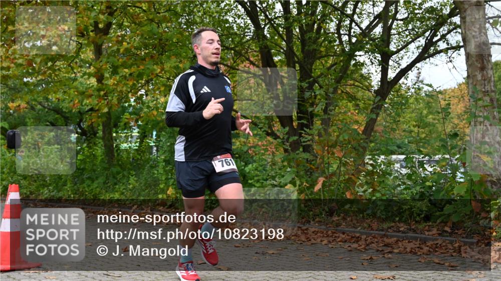 11.10.2026 - Bramfelder Halbmarathon 2026 J. Mangold http://msf.ph/oto/10823198 11.10.2026 10:29:02 Laufen 761 meine-sportfotos.de