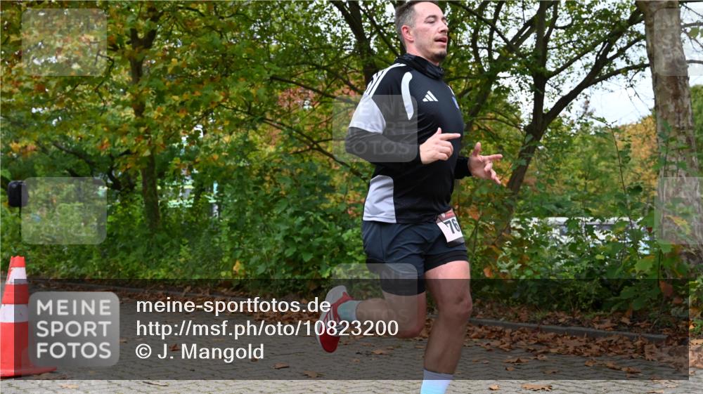 11.10.2026 - Bramfelder Halbmarathon 2026 J. Mangold http://msf.ph/oto/10823200 11.10.2026 10:29:02 Laufen 761 meine-sportfotos.de