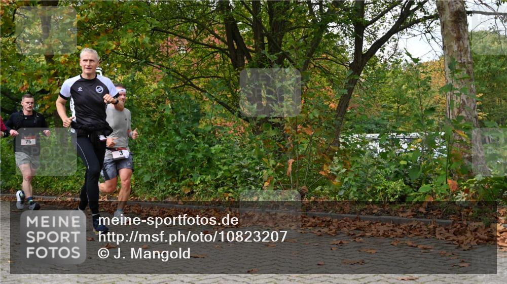 11.10.2026 - Bramfelder Halbmarathon 2026 J. Mangold http://msf.ph/oto/10823207 11.10.2026 10:30:03 Laufen 3, 25, 75, 80, 376, 580, 734, 793 meine-sportfotos.de