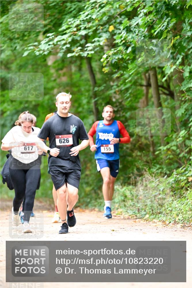11.10.2026 - Bramfelder Halbmarathon 2026 Dr. Thomas Lammeyer http://msf.ph/oto/10823220 11.10.2026 10:37:47 Laufen 617, 626, 155 meine-sportfotos.de