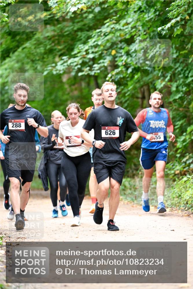 11.10.2026 - Bramfelder Halbmarathon 2026 Dr. Thomas Lammeyer http://msf.ph/oto/10823234 11.10.2026 10:37:49 Laufen 288, 626, 55 meine-sportfotos.de