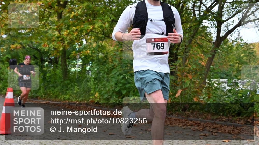11.10.2026 - Bramfelder Halbmarathon 2026 J. Mangold http://msf.ph/oto/10823256 11.10.2026 10:31:00 Laufen 121, 769 meine-sportfotos.de