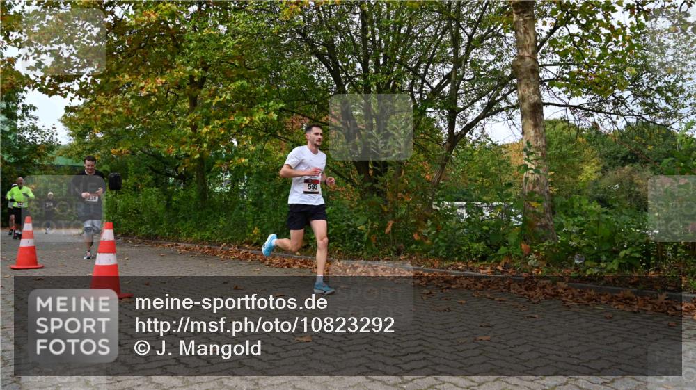 11.10.2026 - Bramfelder Halbmarathon 2026 J. Mangold http://msf.ph/oto/10823292 11.10.2026 10:31:46 Laufen 239, 593 meine-sportfotos.de