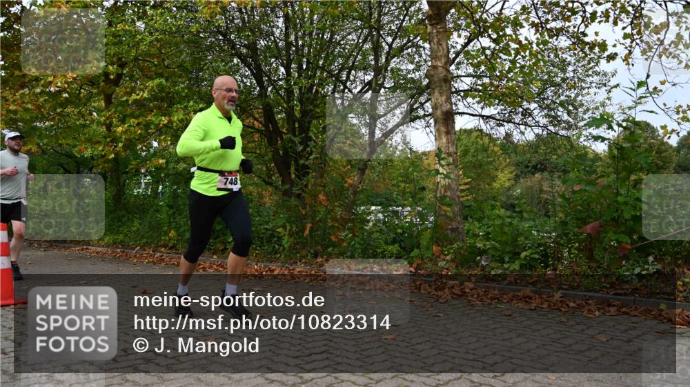 11.10.2026 - Bramfelder Halbmarathon 2026 J. Mangold http://msf.ph/oto/10823314 11.10.2026 10:31:51 Laufen 174, 239, 312, 593, 748 meine-sportfotos.de