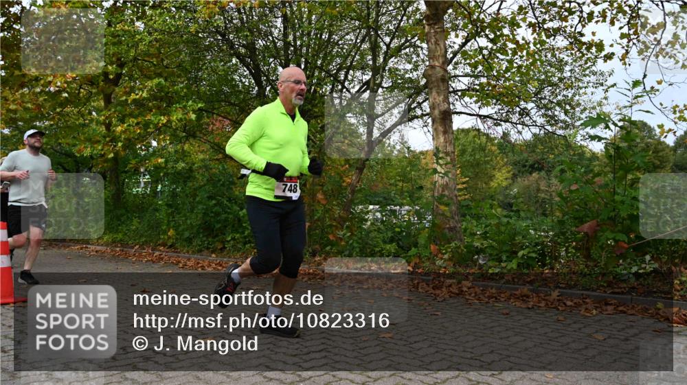 11.10.2026 - Bramfelder Halbmarathon 2026 J. Mangold http://msf.ph/oto/10823316 11.10.2026 10:31:51 Laufen 174, 239, 312, 593, 748 meine-sportfotos.de