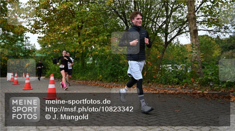 11.10.2026 - Bramfelder Halbmarathon 2026 J. Mangold http://msf.ph/oto/10823342 11.10.2026 10:31:57 Laufen 174, 259, 312, 432, 714, 738, 748 meine-sportfotos.de